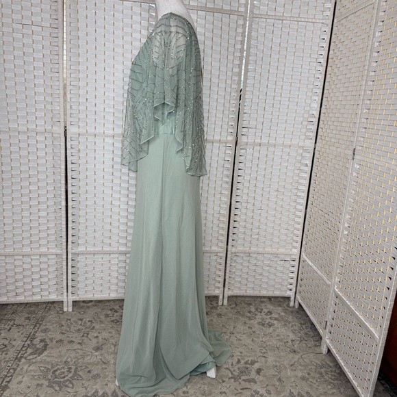 NWT. J Kara Women's Geometrical Beaded V-Neck Capelet Dress - Picture 4 of 13